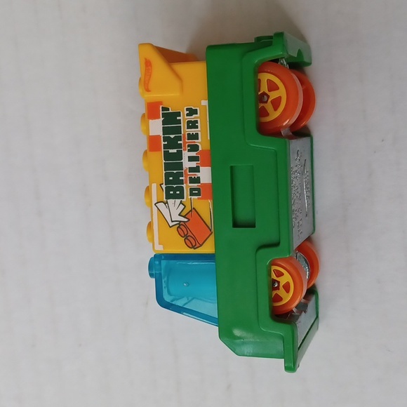 $4 Add-on Toy Block Truck - Hotwheels - Picture 3 of 8